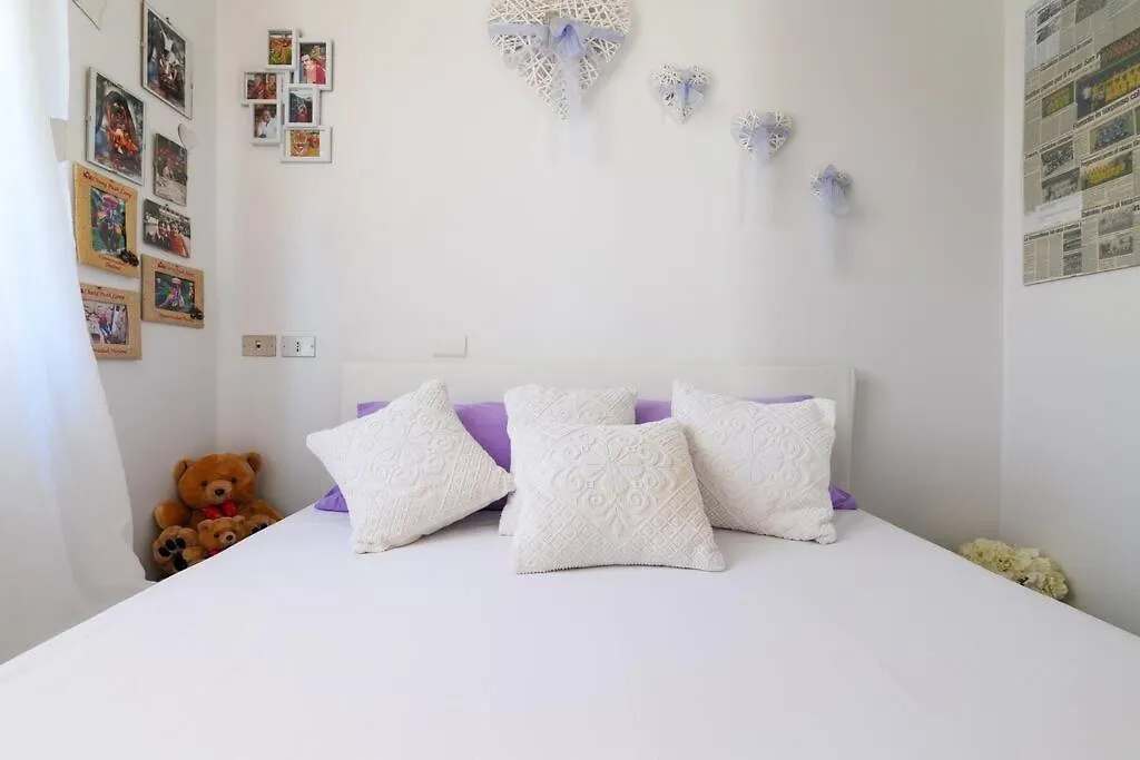 Ranzanico Trilocale Vista Lago 6 Posti Letto Fast Wi-Fi Checkin24H Dosso  Apartment Dosso (Bergamo)