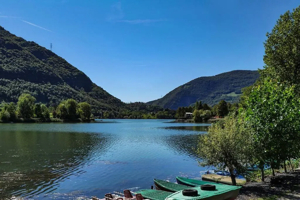 Ranzanico Trilocale Vista Lago 6 Posti Letto Fast Wi-Fi Checkin24H Dosso  Apartment