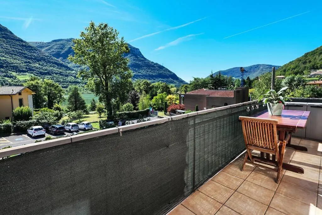 Ranzanico Trilocale Vista Lago 6 Posti Letto Fast Wi-Fi Checkin24H Dosso  0*, Dosso (Bergamo)